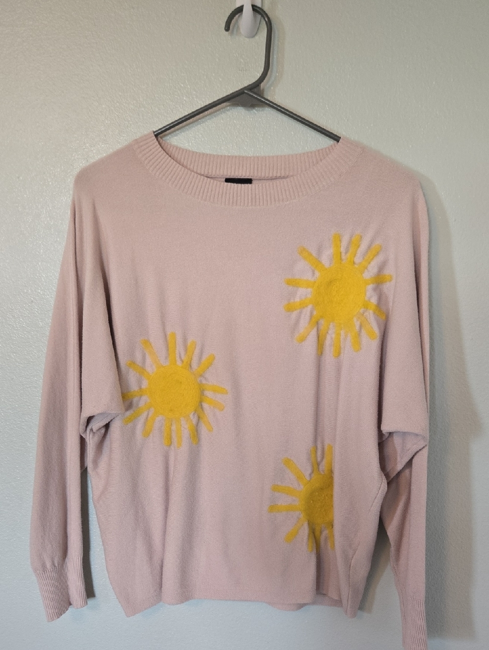 Aaeda | Beige Sunshine Sweater Size Large